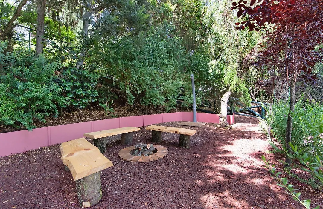 Karibu Lodge-1